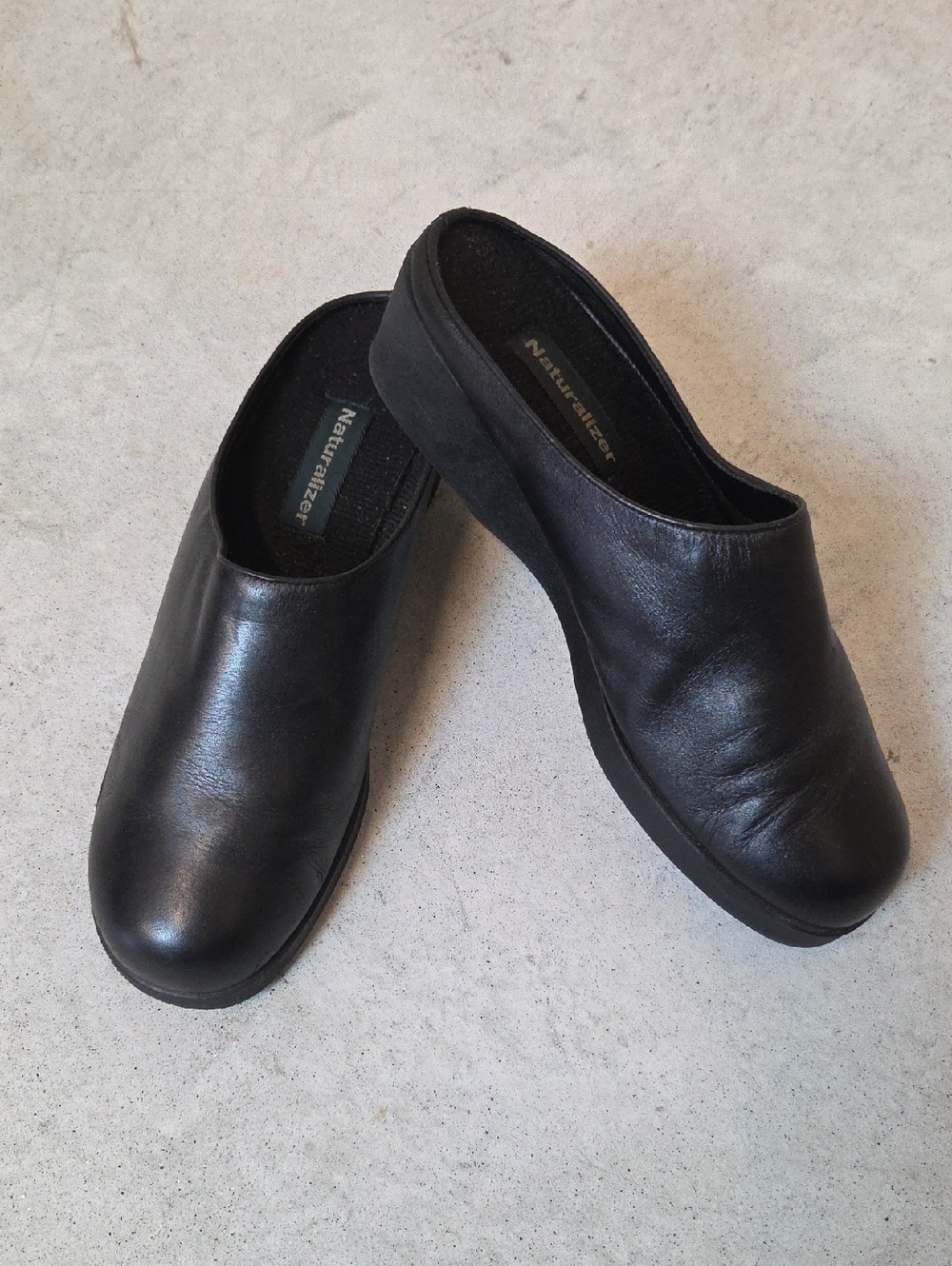 Naturalizer Women Casual Comfortable Black Leather Slip-On Mules Slides Size 8.5